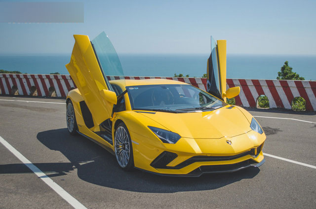 Điểm danh những siêu xe cập bến Việt Nam trong năm 2017